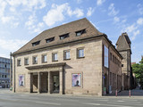 Außenansicht der Nürnberger Kunsthalle | Fotoaufnahme von Annette Kradisch Außenansicht der Nürnberger Kunsthalle | Fotoaufnahme von Annette Kradisch