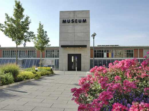 Außenansicht des Museum Industriekultur | Fotoaufnahme von Erika Moisan Außenansicht des Museum Industriekultur | Fotoaufnahme von Erika Moisan
